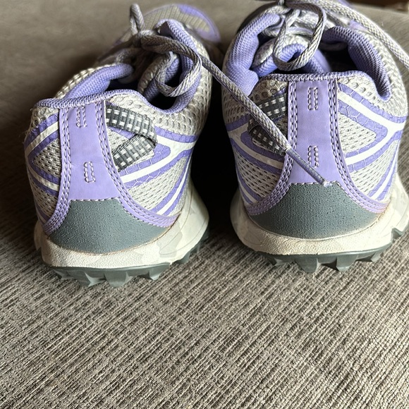 Columbia hiking shoes - Picture 2 of 4